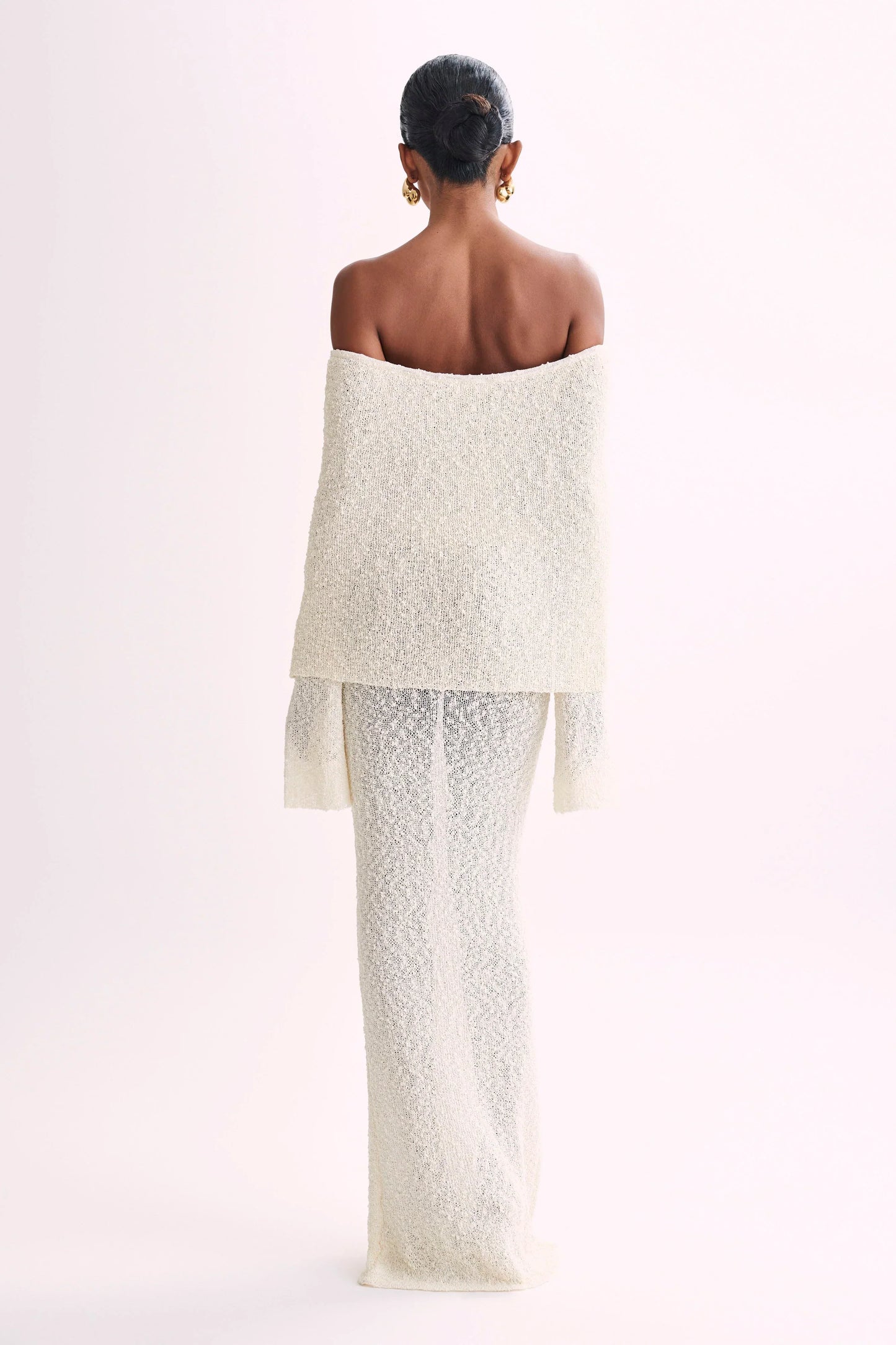Elina - Elegant Off-Shoulder Maxi Dress