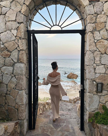 Elina - Elegant Off-Shoulder Maxi Dress