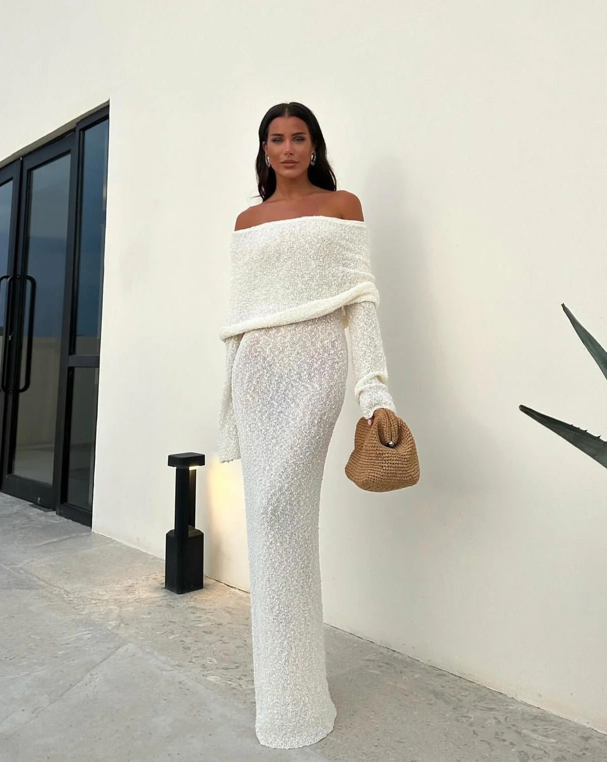 Elina - Elegant Off-Shoulder Maxi Dress